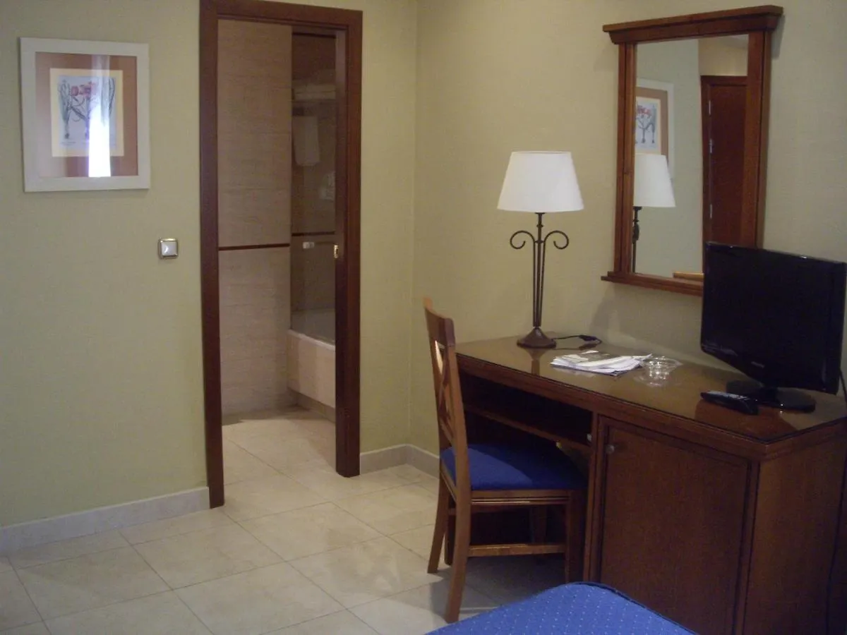 Hotel Manolo Mayo Los Palacios Y Villafranca